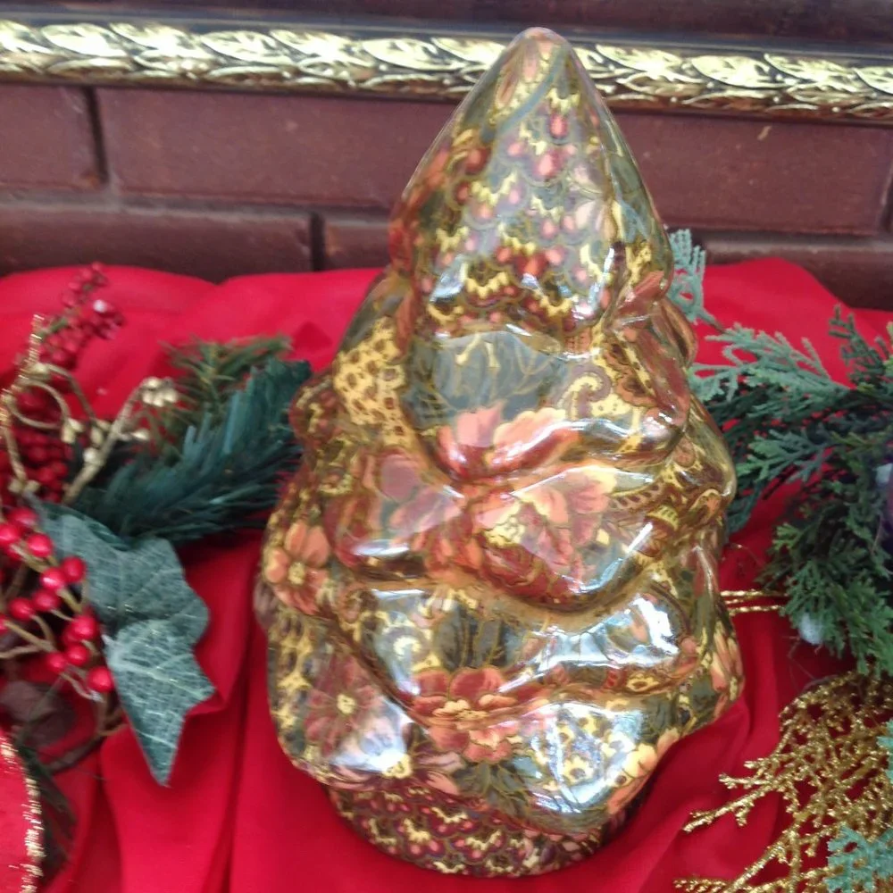 Beautiful Decoupaged Christmas Tree - Picture 3 of 6